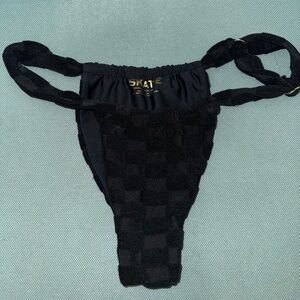 Skatie bikini bottom